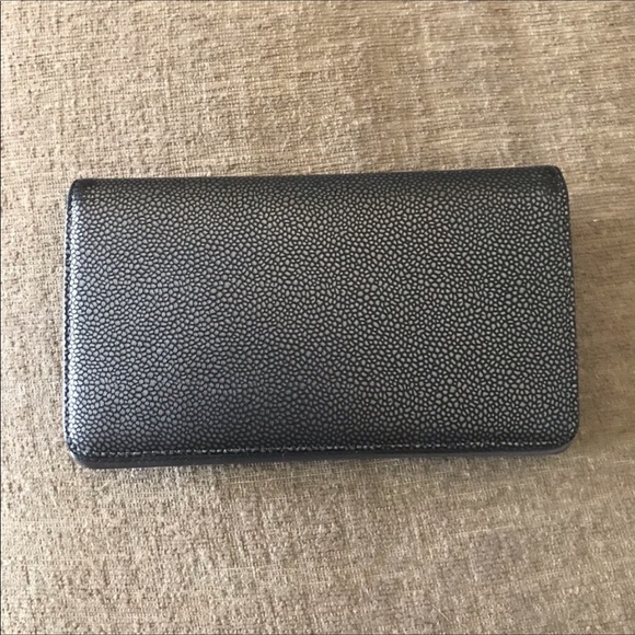 New Chanel Wallet - Picture 3 of 6